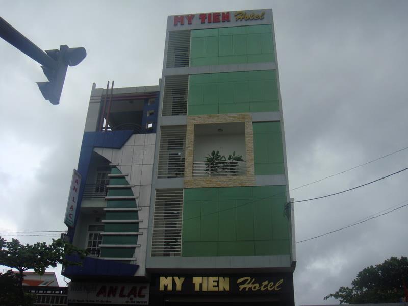 My Tien Hotel Куи Нхон Екстериор снимка